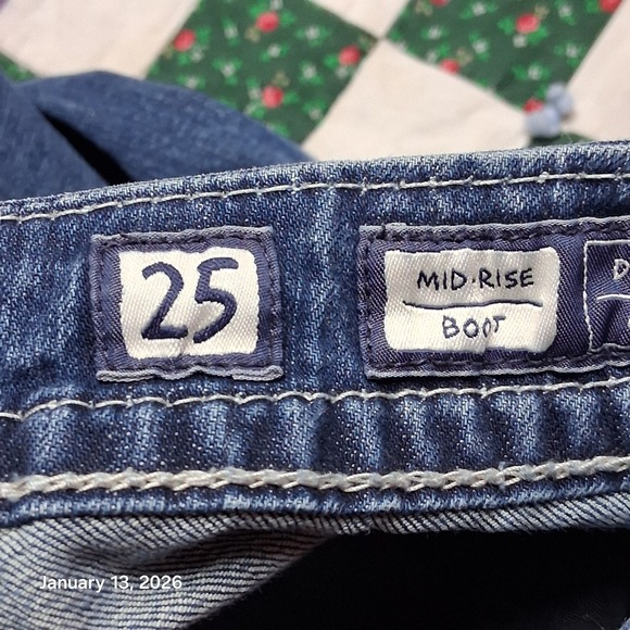 Miss Me Mid Rise Boot Cut Blue Jeans Size 25 Fleur De Lis Studded Embroidered - Picture 6 of 13